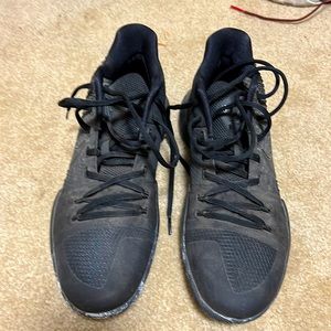 Black Nike Kyries